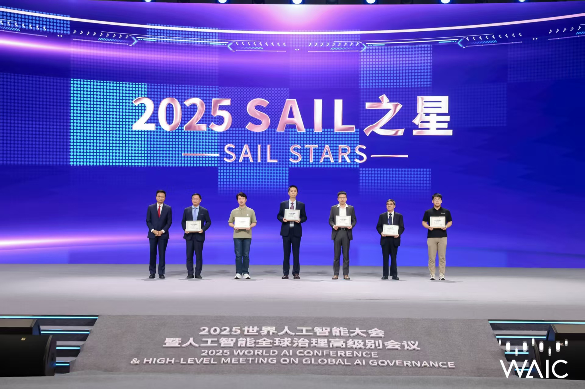 今年会-容声女神来袭看精致女性如何养出新鲜